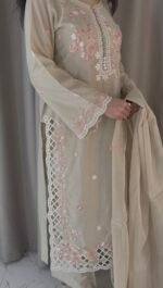 Beige (Fone) Blooming In Subtitles Elegance 3pc - Image 5