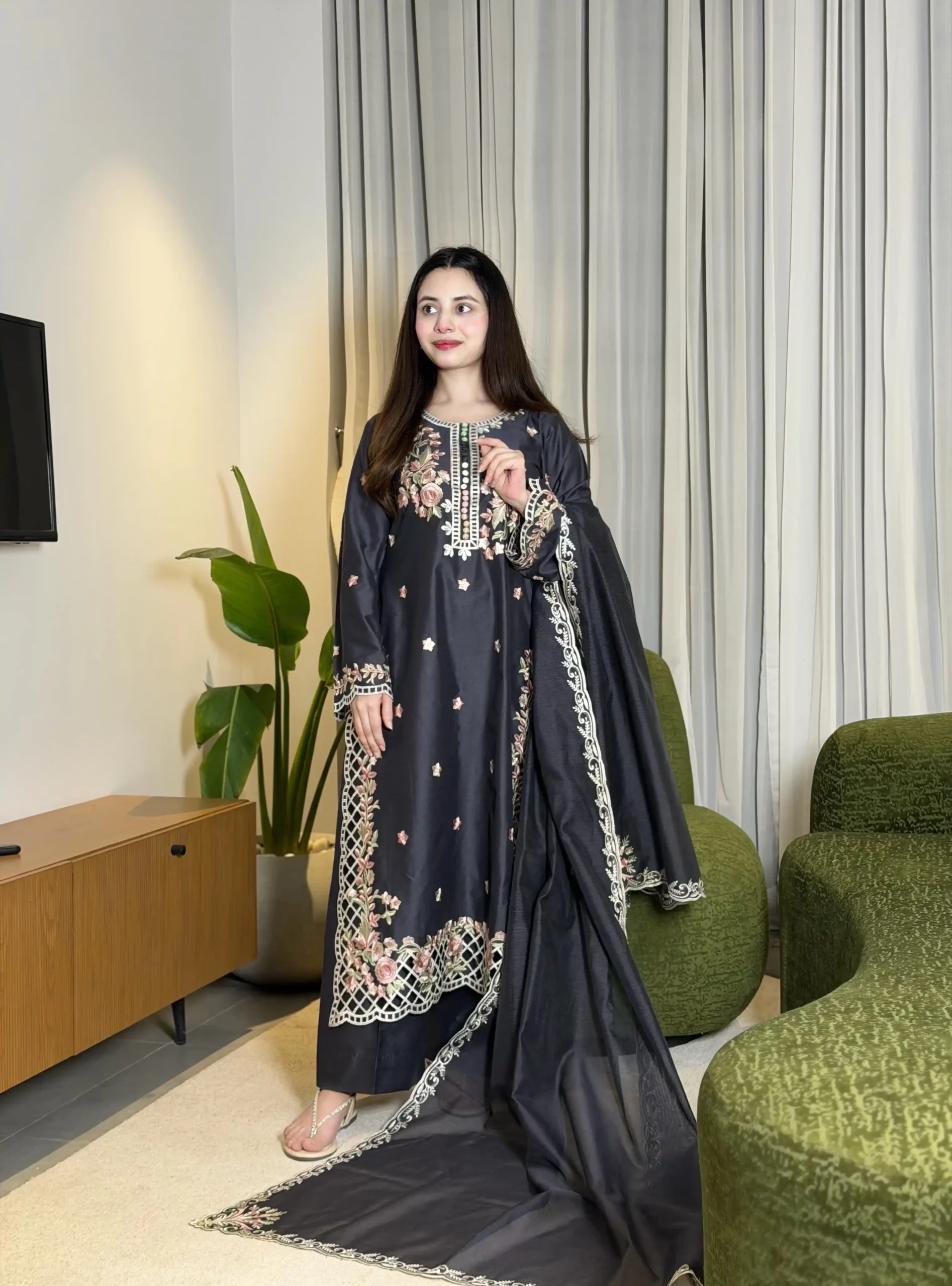 IMG_5350.JPG Blooming In Subtitles Elegance 3pc - Image 1