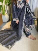 Blooming In Subtitles Elegance 3pc - Image 4