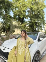 Dhani Green Sides Tassel Khadi Net - Image 2